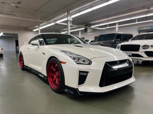 2021 Nissan GT-R Premium