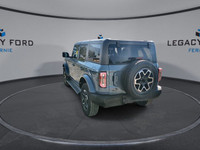 *Leather Seats, 360-Degree Camera, 18 Aluminum Wheels, Adaptive Cruise Control!* With cool retro-sty... (image 5)