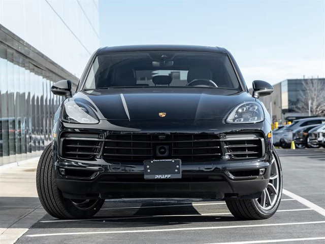 2023 Porsche Cayenne dans Autos et camions  à Région de Markham/York - Image 3