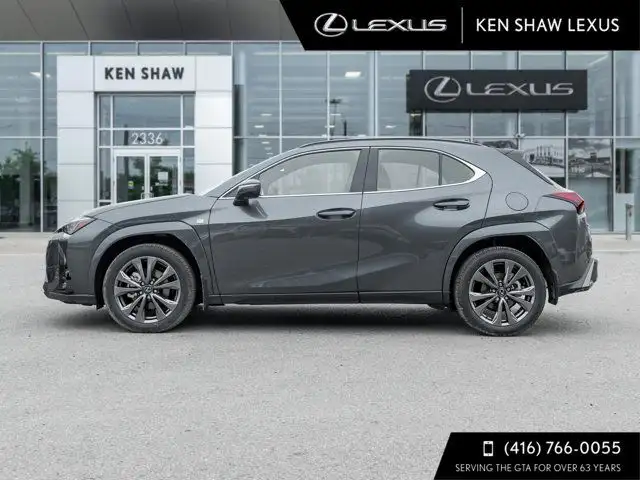 2025 Lexus UX dans Autos et camions dans Ville de Toronto - Image 4