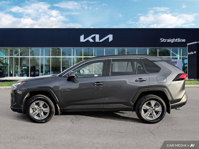 2023 Toyota RAV4 XLE AWD, Heated Seats, Apple CarPlay, Toyota Sa in Cars & Trucks in Calgary - Image 3