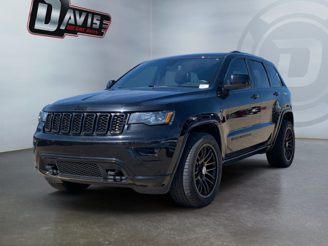 2021 Jeep Grand Cherokee in Cars & Trucks in Medicine Hat