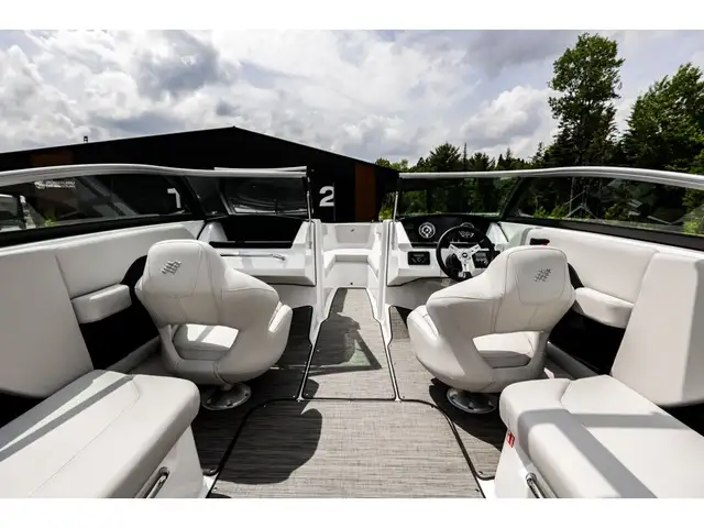 2026 Four Winns H4 Freedom in Powerboats & Motorboats in Québec City - Image 14