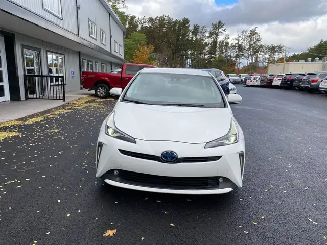 2022 Toyota Prius HYBRID! AWD!! PRICED TO MOVE!62939425608323122