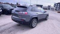 Four Wheel Drive. Leather Interior. 8.4 Inch Touchscreen. Bluetooth. Apple CarPlay/Android Auto. Rem... (image 8)