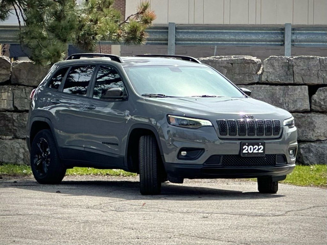  2022 Jeep Cherokee ALTITUDE 4X4 | HEATED SEATS | APPLE CARPLAY  dans Autos et camions  à Kitchener / Waterloo - Image 3