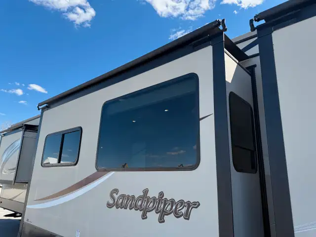 2019 Forest River Sandpiper 404QBWD  in Park Models in St. Albert - Image 15