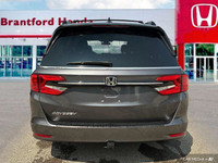 This 2024 Honda Odyssey EX-L minivan offers exceptional versatility and family-friendly features. Bo... (image 4)
