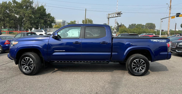 2023 Toyota Tacoma Double Cab 4X4 TRD Sport Toughness, Low KMS in Cars & Trucks in Calgary - Image 3