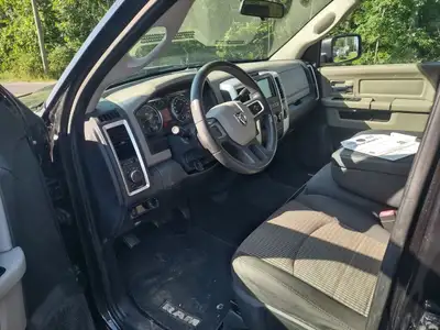 2011 Dodge ram 4x4 1500 full 4 door with 5.7 L PW pl cruise tilt air conditioning new front struts 2...