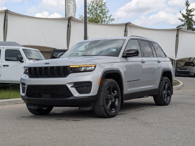 2025 Jeep Grand Cherokee Altitude - Power Sunroof - Trailer Tow in Cars & Trucks in Calgary - Image 3
