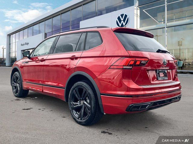 2024 Volkswagen Tiguan Comfortline R-Line Black Edition in Cars & Trucks in Tricities/Pitt/Maple - Image 3