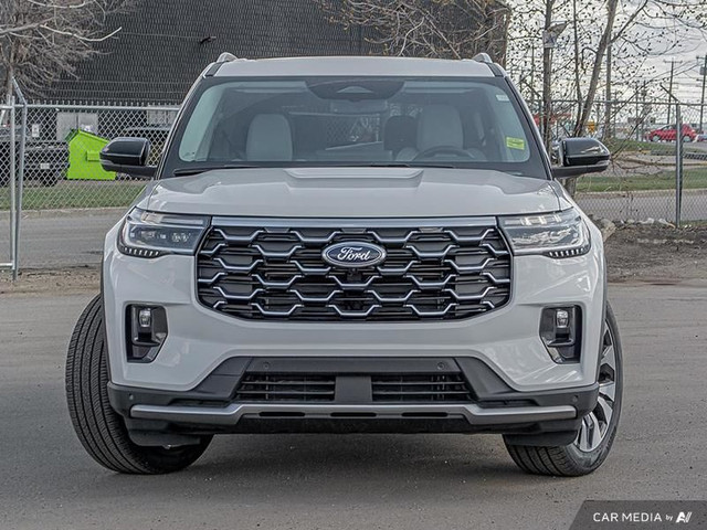 2025 Ford Explorer Platinum in Cars & Trucks in Edmonton - Image 2