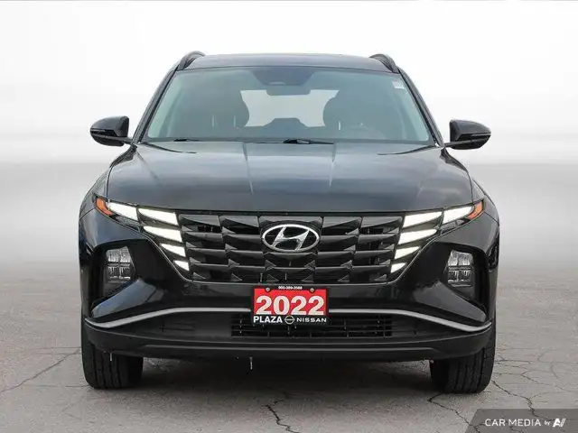 2022 Hyundai Tucson Preferred | Heated Seats | Heated Steering in Cars & Trucks in Hamilton - Image 9