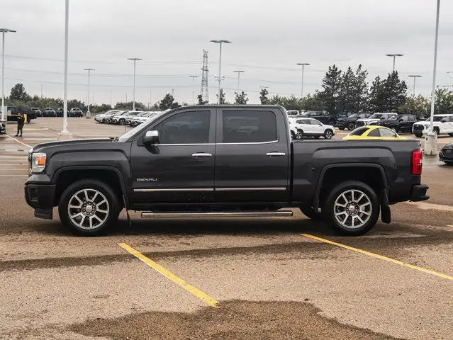 2015 GMC Sierra 1500 Denali 6.2L dans Autos et camions dans Comté de Strathcona - Image 6