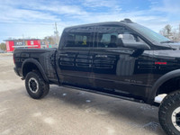 2021 Ram 2500 Power Wagon 4x4 Crew Cab Level II with the 6.4L. Only 88,000kms! Leather, Roof, Touch... (image 4)