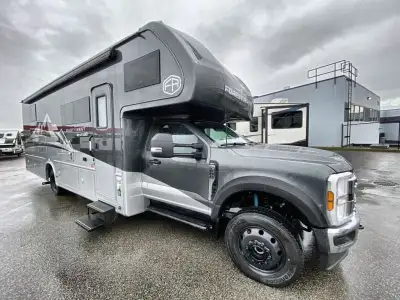 EAST TO WEST Bravado Super C diesel motorhome 33DS highlights: Double Slides Spacious Full Bath Cab-...