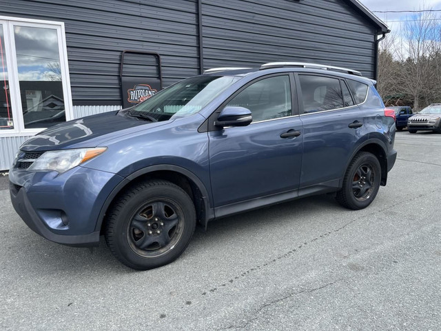 2013 Toyota RAV4 AWD LE! CLEAN SUV! in Cars & Trucks in Bedford - Image 4
