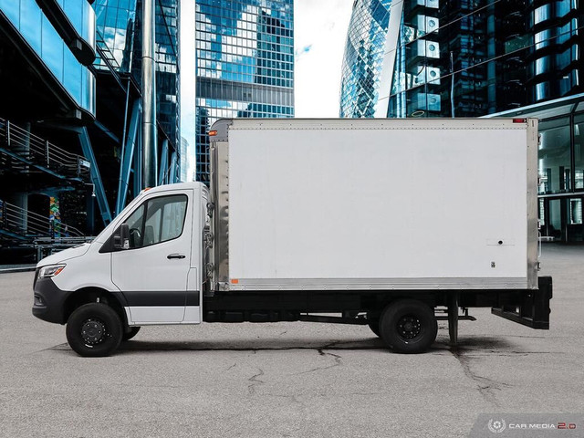 2023 Mercedes-Benz Sprinter 3500 3500 | AWD | 14 FT INSULATED BO in Cars & Trucks in City of Toronto - Image 3