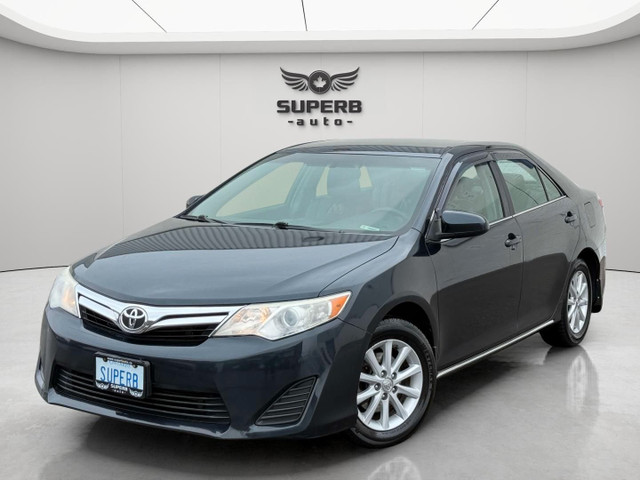 2014 Toyota Camry LE | BACK-UP CAMERA in Cars & Trucks in City of Toronto