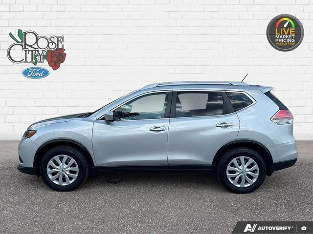 2015 Nissan Rogue | Cloth Seats | Bluetooth | Back Up Camera in Cars & Trucks in Windsor Region - Image 3