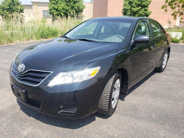2011 Toyota Camry 4dr Sdn I4 Auto LE in Cars & Trucks in Hamilton