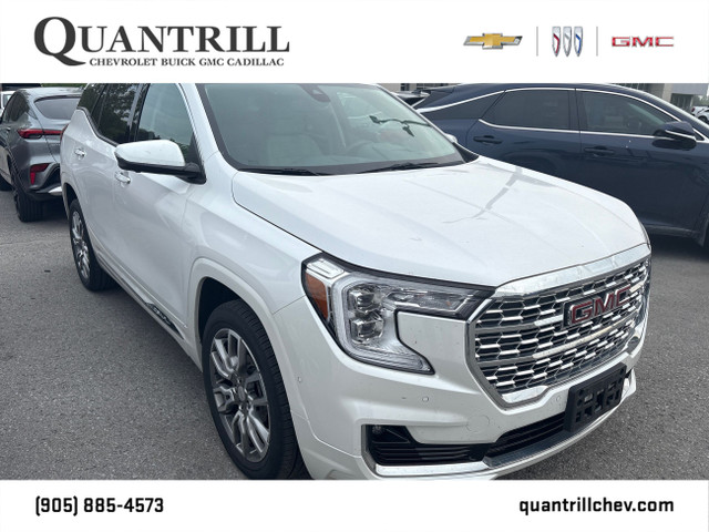 2024 GMC Terrain Denali Denali AWd + Sunroof + Low Kms + 1 Owner in Cars & Trucks in Oshawa / Durham Region