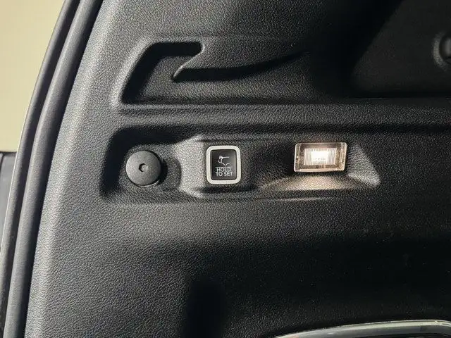 2021 Jeep Grand Cherokee L Limited | Remote Start | Leather in Cars & Trucks in Grande Prairie - Image 41