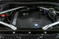 Options Francais: * Ensemble Premium Excellence * Ensemble M Sport * Système Travel and Comfort * To... (image 9)