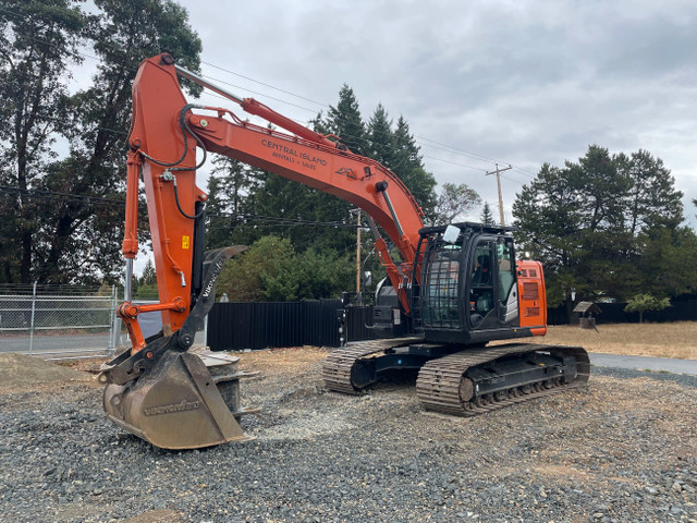 2023 Hitachi ZX245USLC-6 in Heavy Equipment in Parksville / Qualicum Beach