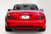 La Mercedes-Benz SL550 à vendre est une Mercedes-Benz SL550 magnifiquement entretenue dans une coule... (image 4)