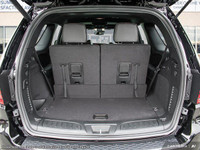 This Dodge Durango boasts a Regular Unleaded V-6 3.6 L/220 engine powering this Automatic transmissi... (image 7)