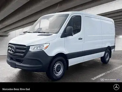 Mercedes-Benz Rive-Sud, la destination Mercedes-Benz par excellence. Bienvenue en première classe. D...