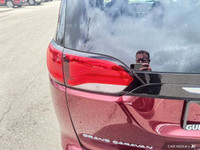 Former Daily Rental: VELVET RED PEARLCOAT, TRANSMISSION: 9-SPEED 948TE AUTOMATIC (STD), ENGINE: 3.6L... (image 8)