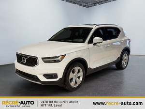 2019 Volvo XC40 T5 AWD Momentum + TOIT PANO + CUIR + NAVI