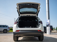 QUICK ORDER PACKAGE 29B ALTITUDE -inc: Engine: 2.0L DOHC I-4 DI Turbo w/ESS Transmission: 8-Speed Au... (image 6)