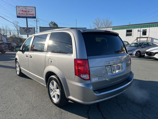  2020 Dodge Grand Caravan Keyless Entry | Rear Parking Camera in Cars & Trucks in Bedford - Image 3