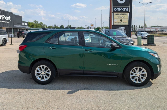 2018 Chevrolet Equinox LS | HEATED SEATS | CARPLAY | ONE OWNER in Cars & Trucks in Winnipeg - Image 3