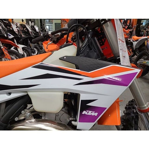 2024 KTM 250 XC in Street, Cruisers & Choppers in Calgary - Image 3