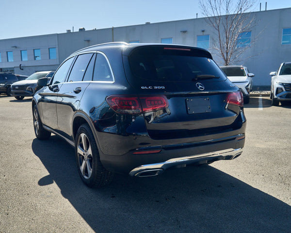2020 Mercedes-Benz GLC 300 | Premium Leather Interior in Cars & Trucks in Edmonton - Image 3