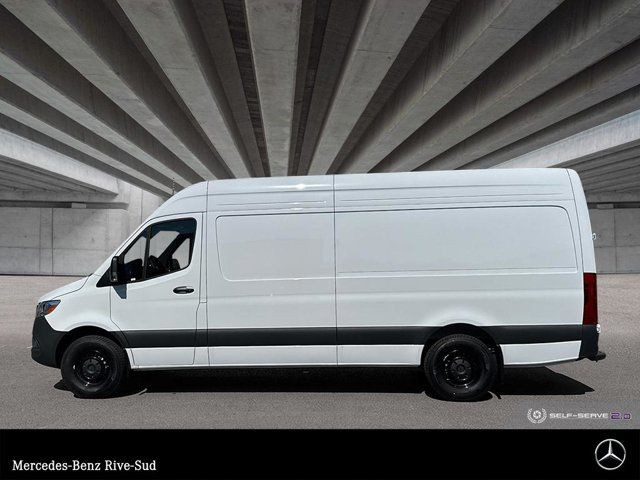 2025 Mercedes-Benz Sprinter 2500 170 Wheelbase High Roof RWD in Cars & Trucks in Longueuil / South Shore - Image 2
