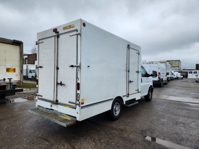  2017 Chevrolet Express G3500 - 12Ft + Overcab - Barn Door + Sid in Cars & Trucks in City of Toronto - Image 4