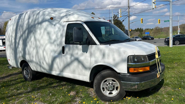 2014 Chevrolet Express Commercial Cutaway G3500 in Cars & Trucks in Oakville / Halton Region - Image 3