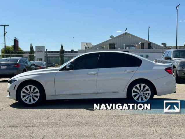 2017 BMW 3 Series 320i xDrive - Sunroof - Navigation in Cars & Trucks in Edmonton - Image 3
