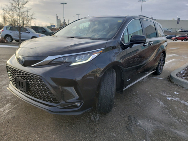 2021 Toyota Sienna XSE 7-Passenger XSE Technology Package 7 P... in Cars & Trucks in Edmonton - Image 3