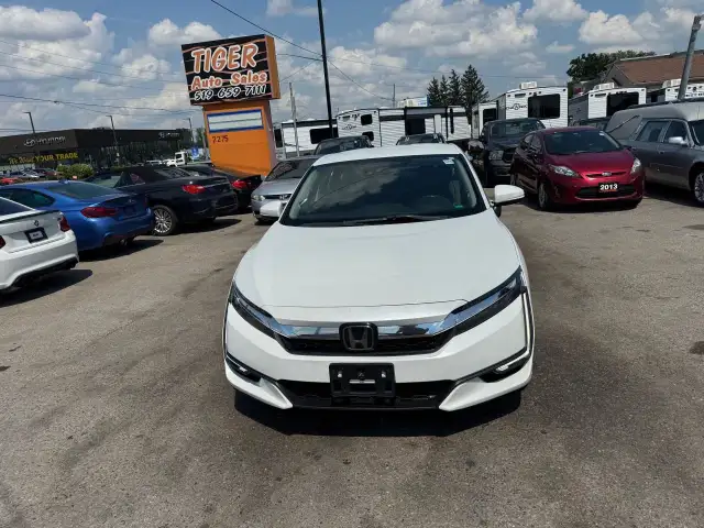 2019 Honda Clarity PLUG-IN HYBRID, LEATHER, ALLOYS, LOADED, CERT in Cars & Trucks in London - Image 9