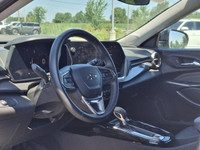 Check out this certified 2025 Chevrolet Trax ACTIV | Leather | Heated Seats & Steering | Apple CarPl... (image 1)
