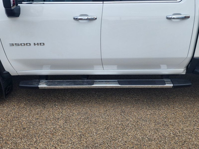 2022 Chevrolet Silverado 3500HD LTZ 8'0 FOOT BOX | DUAL REAR WHE in Cars & Trucks in St. Albert - Image 4