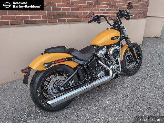 2025 Harley-Davidson Softail FXBB - Street Bob in Street, Cruisers & Choppers in Kelowna - Image 3