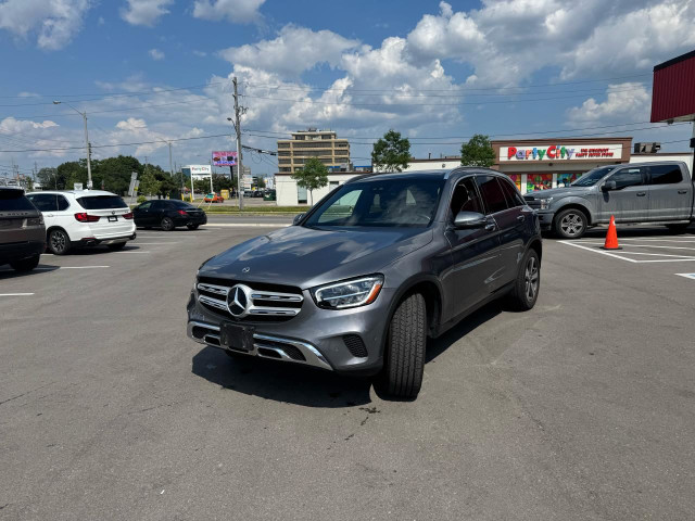 2021 Mercedes-Benz GLC-Class 300 4MATIC LEATHER PAN/ROOF NAVI B/ in Cars & Trucks in City of Toronto - Image 3